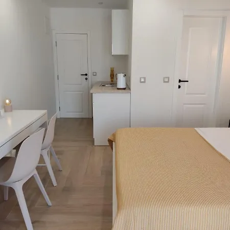 Mina Lux Jelsa *