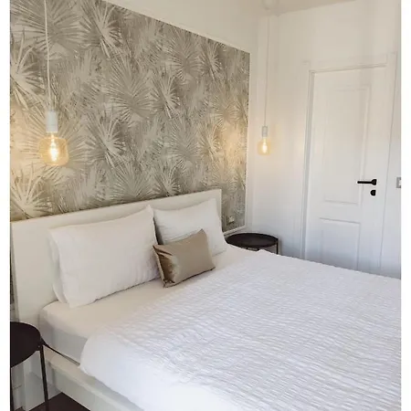 Mina Lux * Jelsa (Hvar)