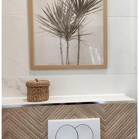 Mina Lux * Jelsa (Hvar)